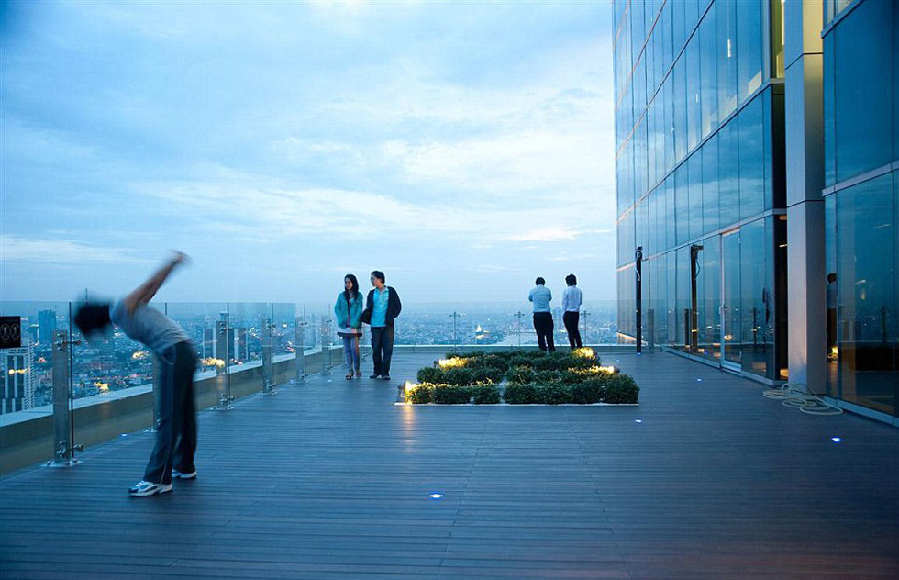 盤(pán)點(diǎn)全球最酷的辦公室 內(nèi)設(shè)滑梯游戲廳和糖果店