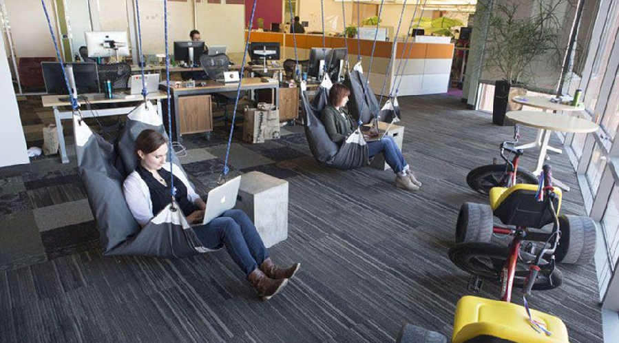 盤(pán)點(diǎn)全球最酷的辦公室 內(nèi)設(shè)滑梯游戲廳和糖果店