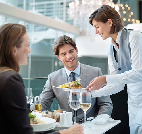 想讓食物更好吃？試試轉動你的盤子