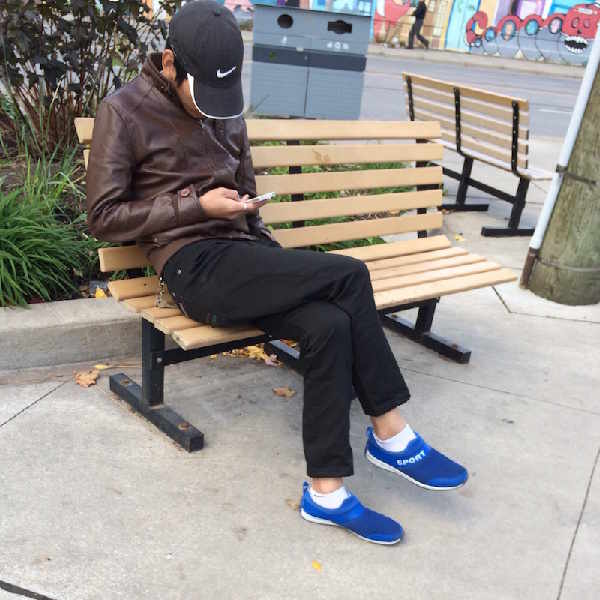 自拍不夠，還要“偷拍”