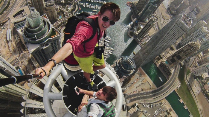 自拍之瘋：用生命自拍可取嗎？