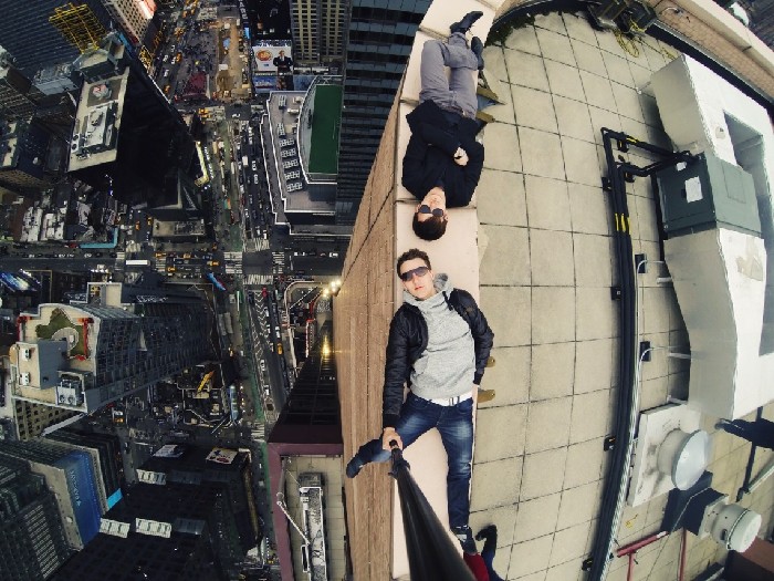 自拍之瘋：用生命自拍可取嗎？