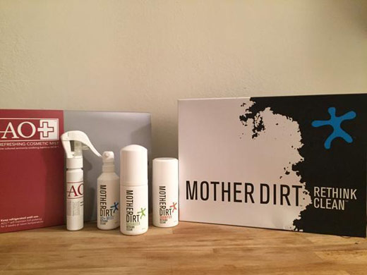 科學(xué)家12年不洗澡，靠微生物噴霧清潔