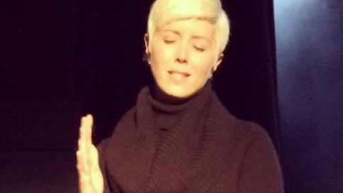 無(wú)聲的感動(dòng):手語(yǔ)演繹歐美金曲