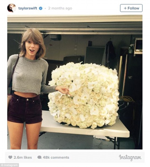 肯達(dá)爾曬“心形卷發(fā)”獲2015年Ins最愛