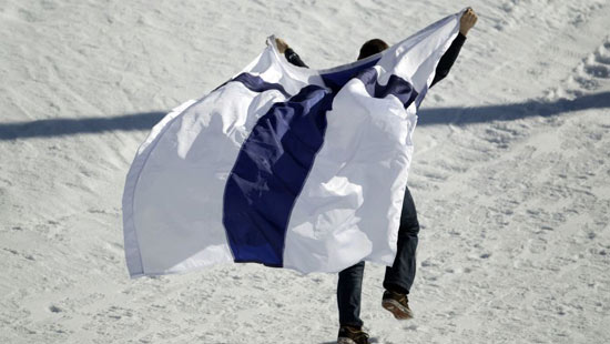 芬蘭計(jì)劃每人每月發(fā)800歐元津貼