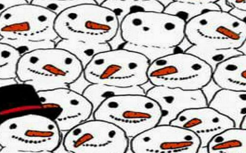 熊貓潛伏雪人中，你找到它了嗎？