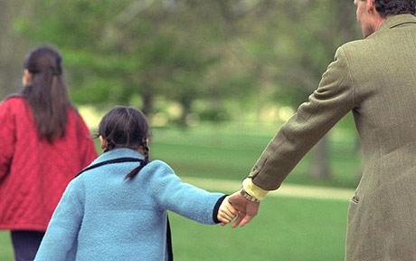 研究:常有父親陪伴的孩子智商更高