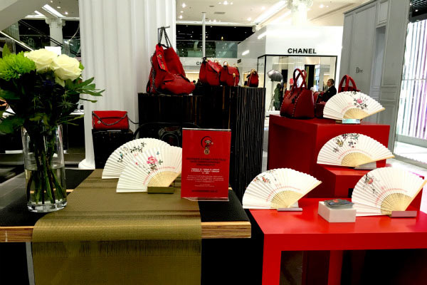 歐洲春節(jié)年味足 慶?；顒?dòng)嗨翻天