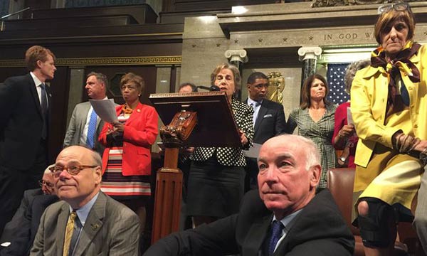 美樂壇兩百藝人簽聯(lián)名信 呼吁國會實施槍支管控