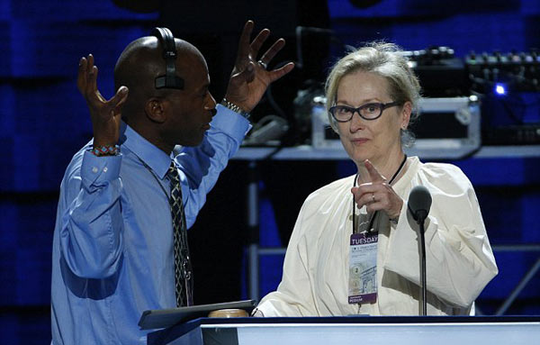 希拉里獲提名 百位名人聯(lián)名反對特朗普入主白宮