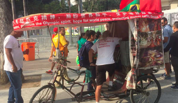 奧運狂人:中國大爺騎三輪去里約