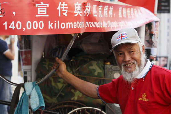 奧運狂人:中國大爺騎三輪去里約