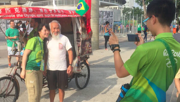 奧運狂人:中國大爺騎三輪去里約