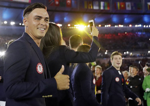 推特炸開鍋了:里約健兒怪咖發(fā)型引眾人吐槽(組圖)