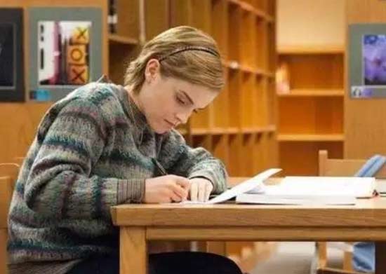 艾瑪·沃特森再度聯(lián)合國(guó)演講 呼吁消除校園暴力(視頻)