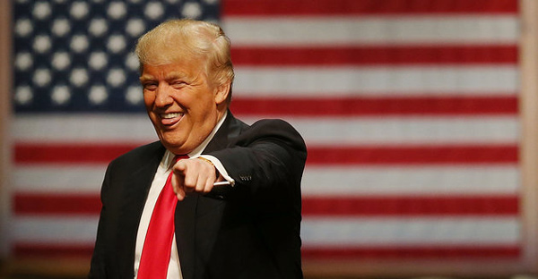 美國大選場(chǎng)外花絮更惹眼球