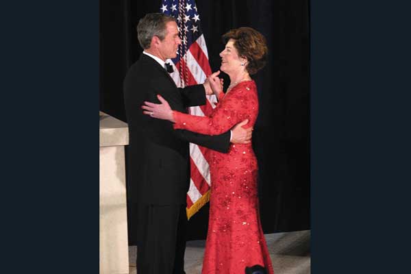 從貝蒂•福特到梅拉尼婭•特朗普:引領(lǐng)美國時尚的第一夫人們