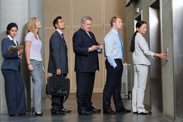 被騙好多年：電梯“關(guān)門”按鍵根本沒用！