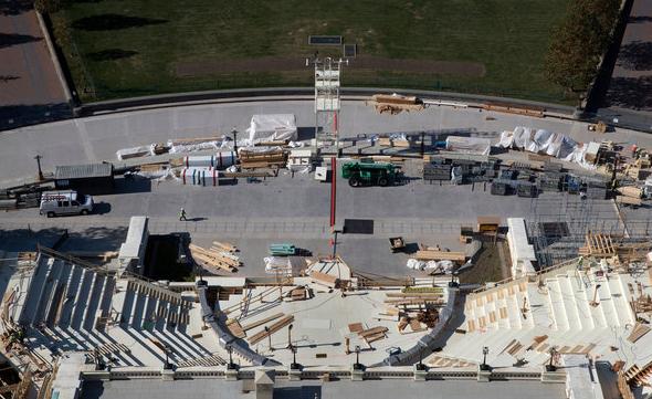 想?yún)⒓犹乩势站吐毜涠Y？最低