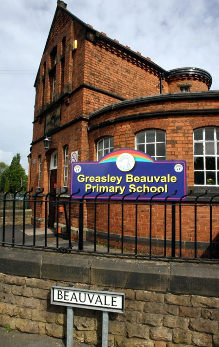 英小學(xué)給家長打分 鼓勵家長參與孩子學(xué)習(xí)