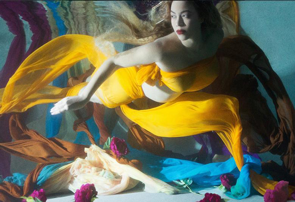 懷個(gè)孕都這么美！碧昂絲大肚照人氣創(chuàng)紀(jì)錄