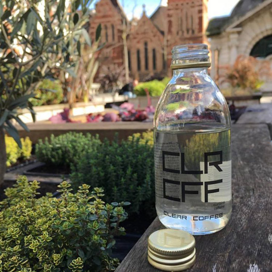 和牙漬說(shuō)拜拜:首款無(wú)色咖啡面世(組圖)