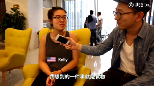 外國人街訪：和中國人談戀愛時(shí)，老外最“嫌棄”哪點(diǎn)