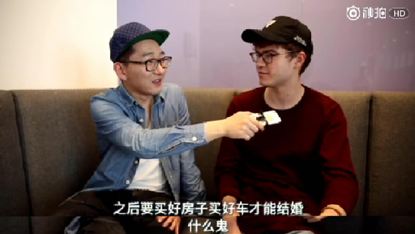 外國人街訪：和中國人談戀愛時(shí)，老外最“嫌棄”哪點(diǎn)