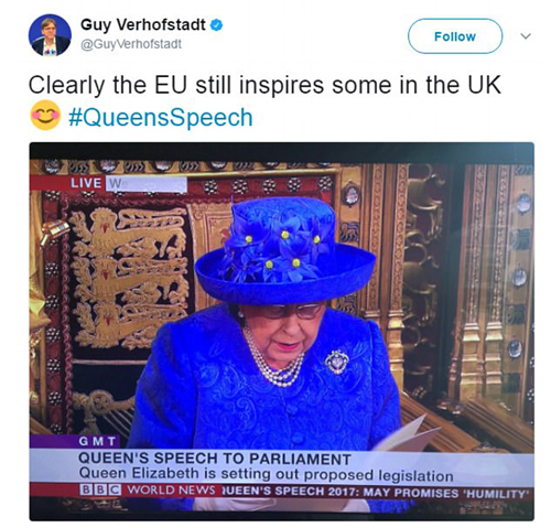 國會(huì)開幕大典上女王戴“歐盟旗幟”帽子，英國網(wǎng)友坐不住了