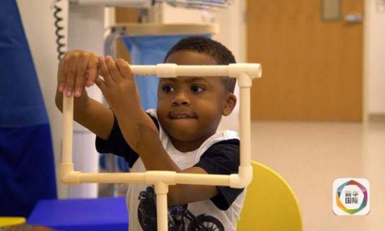 全球首例移植雙手兒童實(shí)現(xiàn)棒球夢(mèng)