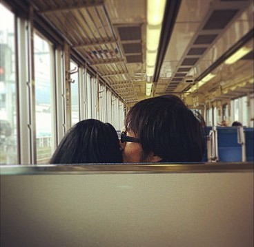 “假裝有女友”其實(shí)是“一個(gè)人的約會(huì)”