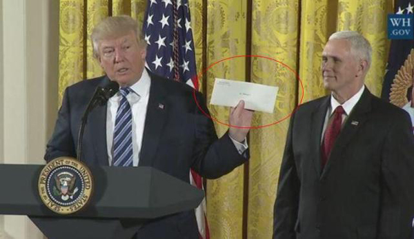 奧巴馬留給特朗普的“卸任信”遭曝光，他都說(shuō)了啥？