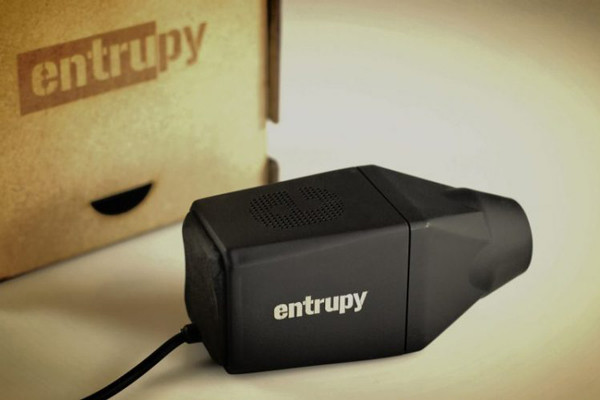 有了這款便攜式真?zhèn)舞b定儀，再也不用擔(dān)心買到假包了