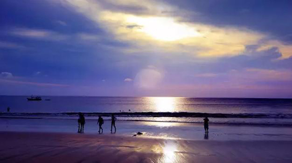 老外在中國:“微笑之地”巴厘島