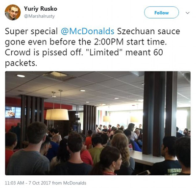 為了爭奪這一小包四川辣醬，美國人民甚至驚動了警察