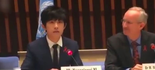 易烊千璽關(guān)曉彤做青年代表亮相世衛(wèi)總部 現(xiàn)場做全英文演講