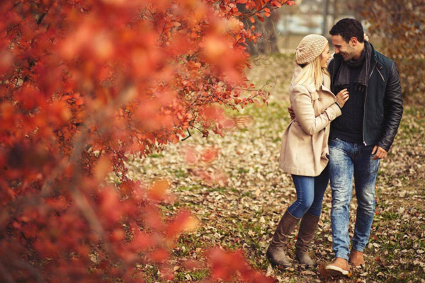 冬天想戀愛，夏日想單身？這是種病！