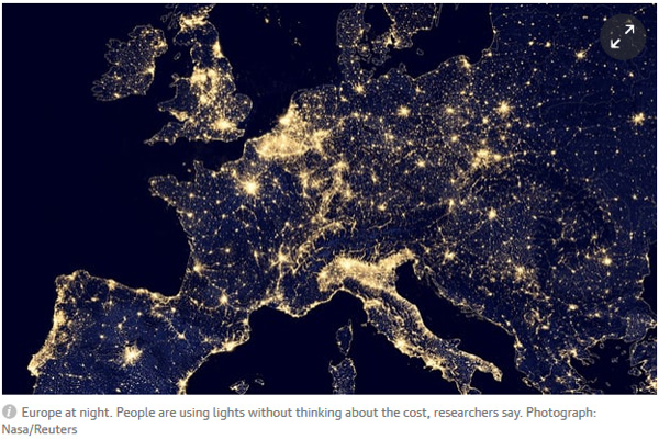 科學(xué)家:地球的夜晚太亮 這其實(shí)很危險(xiǎn)