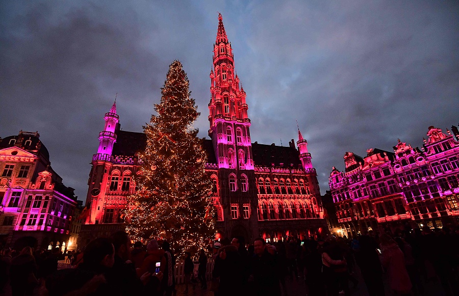 冬天邂逅真實(shí)版“冰雪奇緣” 全球10大冰雪圣地帶來夢(mèng)幻體驗(yàn)（組圖）