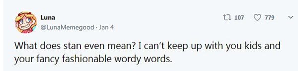 格萊美歌后克萊森金球獎現(xiàn)場“追星” stan到底啥意思？