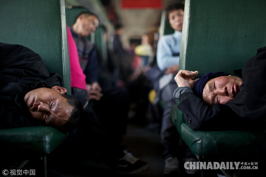 2018春運(yùn)開(kāi)啟 盤點(diǎn)歷年春運(yùn)經(jīng)典瞬間（組圖）