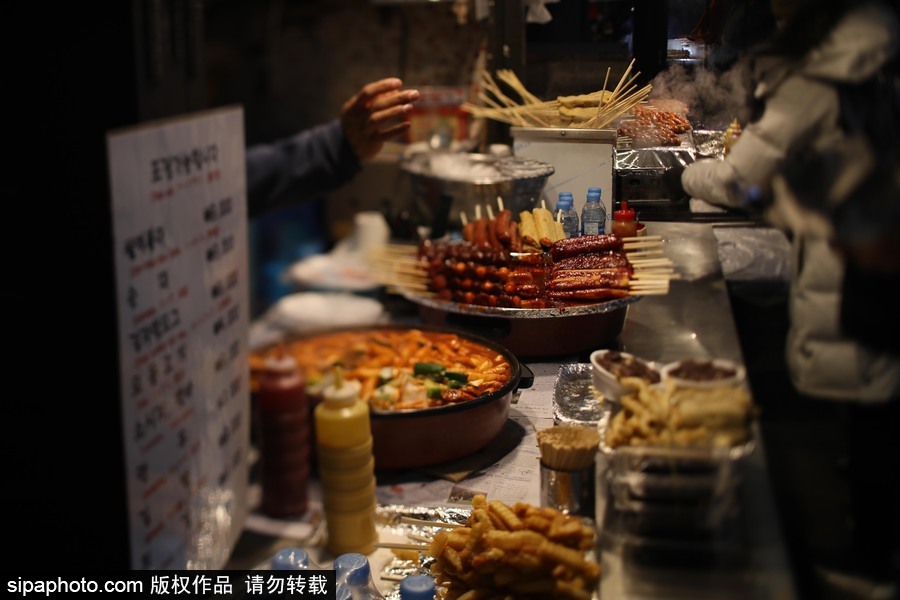 2018平昌冬奧會：探尋首爾明洞區(qū)街頭小吃 體驗舌尖上的韓國（組圖）