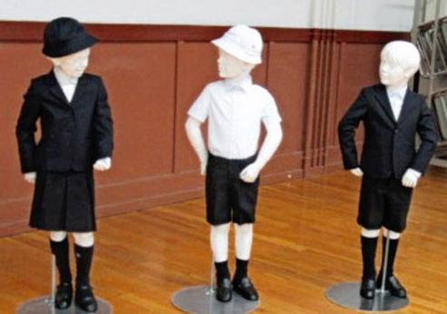 日本一小學(xué)定制阿瑪尼校服遭投訴 校方:能彰顯地位