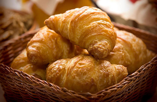 太勤勞犯法？法國面包師被罰款2萬 只因一周工作7天