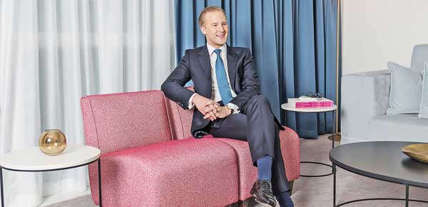 哈里和梅根結(jié)婚為什么不邀請(qǐng)政界人士？