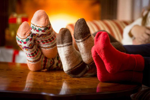 牛津熱詞:一人宅家喝大酒