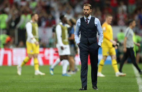 英格蘭沒進決賽，但是主帥的馬甲火了！
