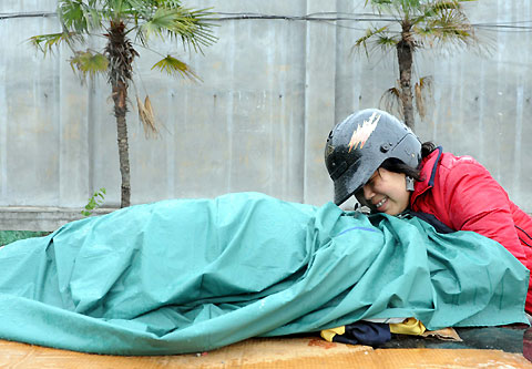 Pray for kids trapped under rubble