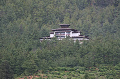 <P>Tony Leung and Carina Lau to get married</P>